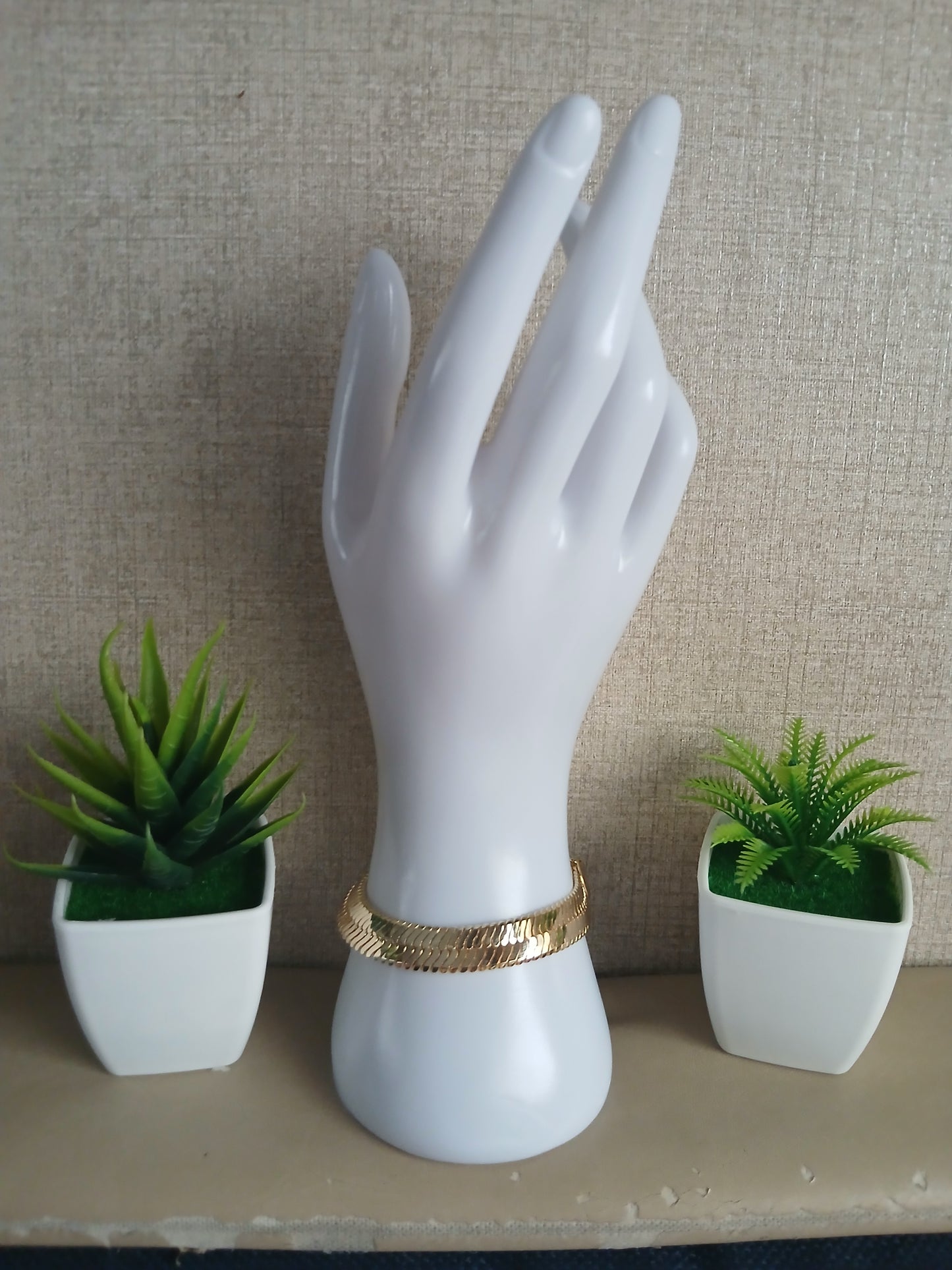 Omega Luxe – Brazalete Dorado 14K (7” / 8” / 9”)