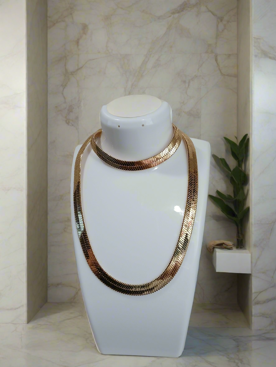 Luz Dorada – Set de Gargantilla & Pulsera Omega en Oro Laminado 14k