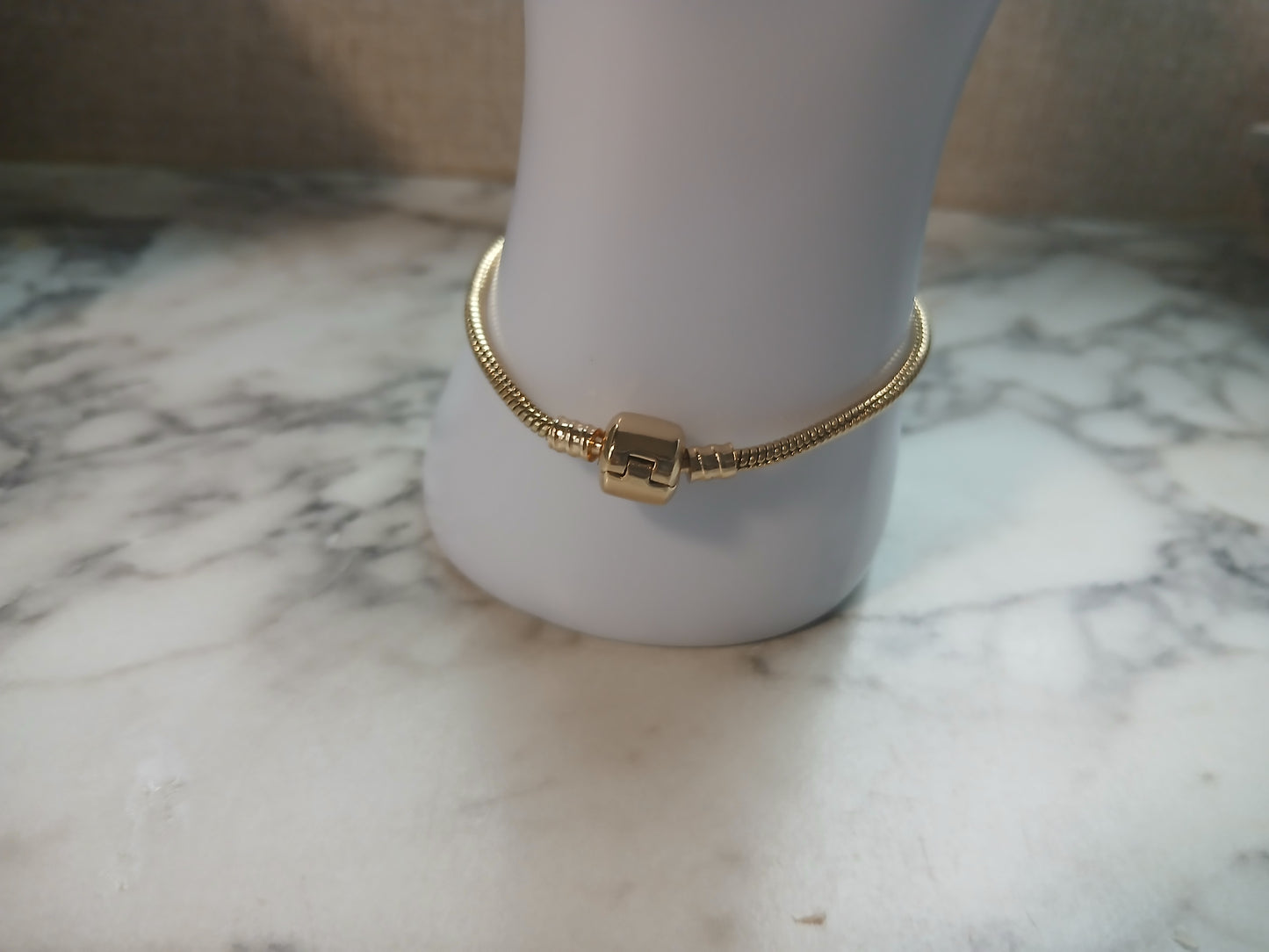 Pulsera Nocturna – Pandora Style con Dijes Luna & Estrella